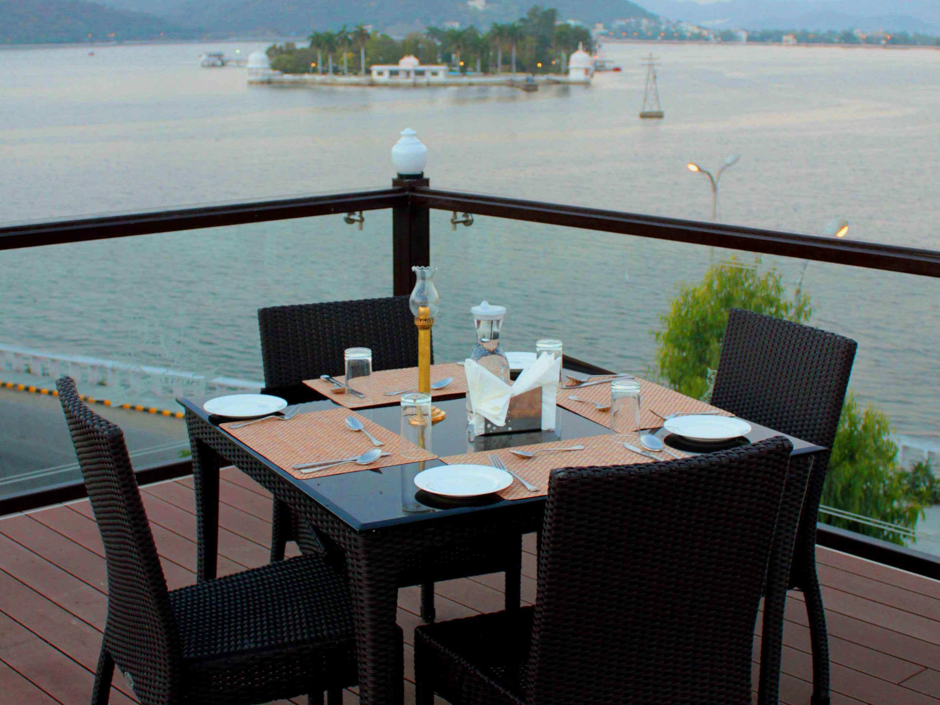 Panna Vilas Restaurant & Lounge